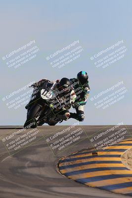 media/Dec-15-2023-Apex Assassins (Fri) [[91f19fb1c7]]/Trackday 1/Session 4 (Turn 12)/